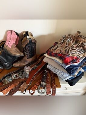 Private listing of western for @lillysandlilacs